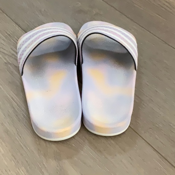 Pastel Slide Sandals with Stripes - Picture 3 of 4